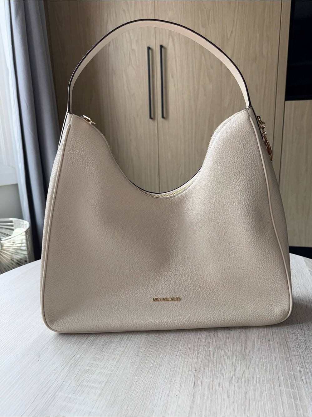 Michael Kors Nayla leather bag